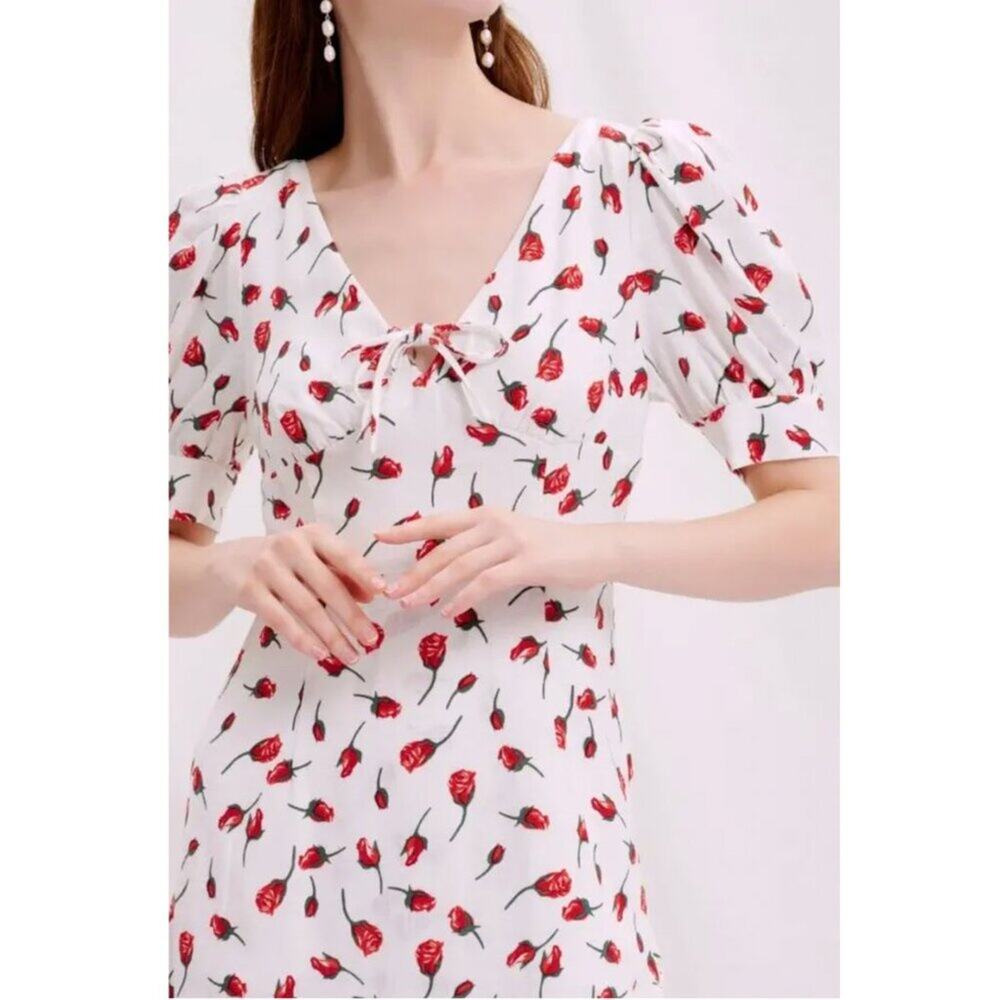 Petite Studio Virginia White Floral Mini Dress